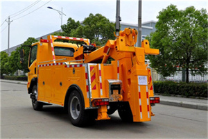 霞山高速路拖车费